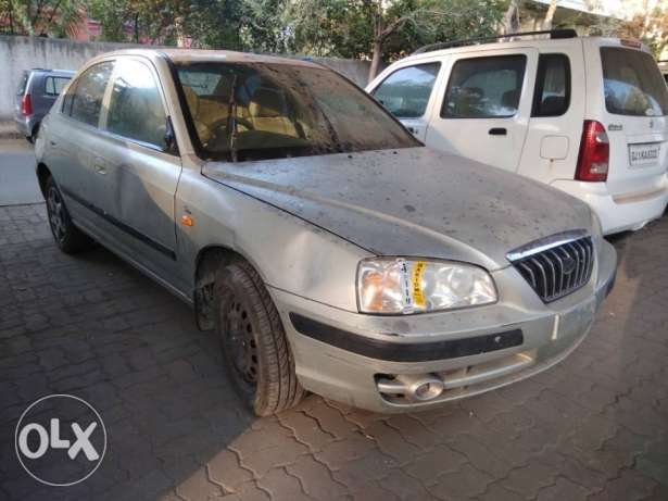  Hyundai Elantra top model petrol  Kms