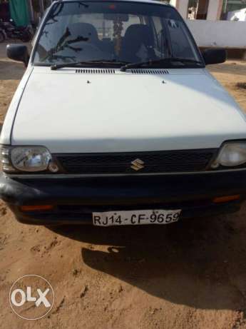 I will sell my maruti 800 contact me