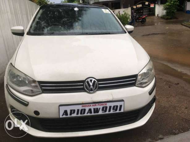  Volkswagen Vento petrol  Kms