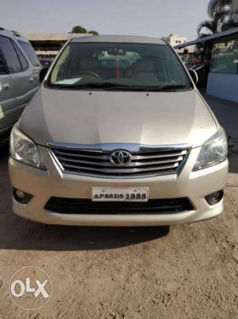 Toyota Innova 2.5 V 8 Str, , Diesel