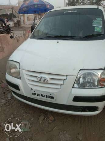  Hyundai Santro cng  Kms