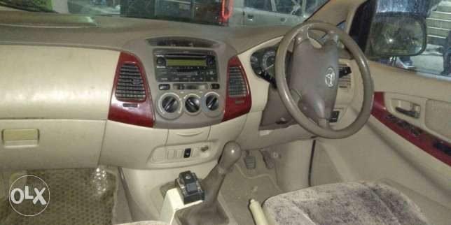  Toyota Innova diesel  Kms