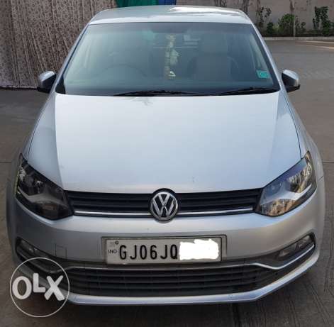 VW Polo Highline 1.2L Petrol and CNG  Kms  year