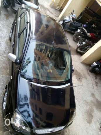  Ford Fiesta cng  Kms