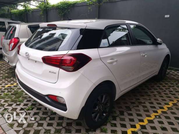  Hyundai Elite I20 petrol 300 Kms