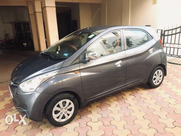  Hyundai Eon petrol  Kms