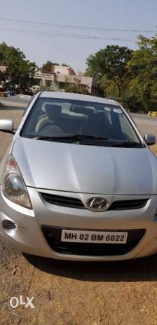  Hyundai I20 petrol  Kms