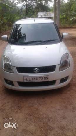 Maruti Suzuki Swift diesel l d i  Kms  year fixed