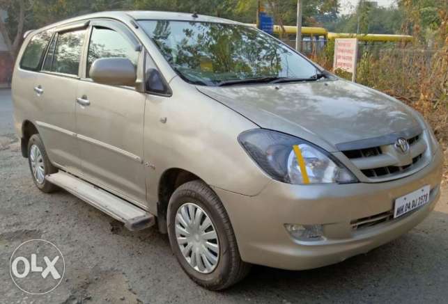 Toyota Innova 2.5 G4 8 Str, , Diesel