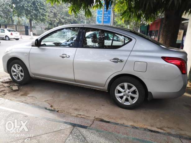 Nissan Sunny XV in an excellent condition with Saloon body.