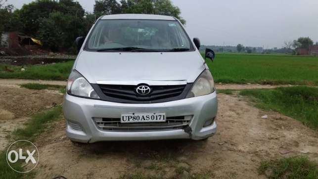 Toyota Innova diesel  Kms  year