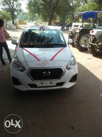 Nissan Datsun Go plus petrol 290 Kms  year 7.setar