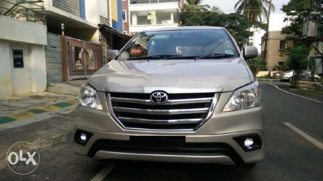 Toyota Innova 2.5 G GS IV 7 STR ()