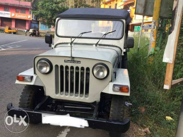  mdi Mahindra jeep,showroom condition,single owner