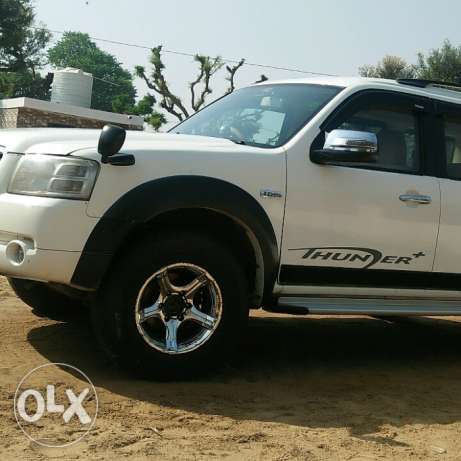  Ford Endeavour diesel  Kms