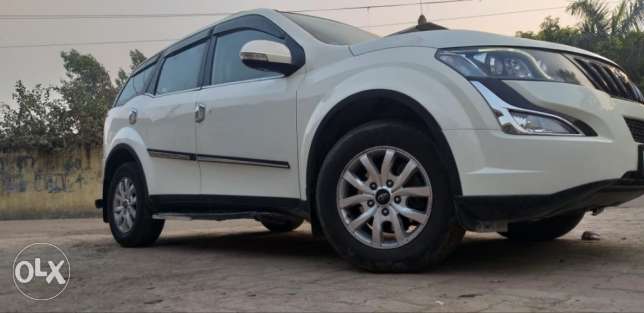  Mahindra Xuv500 diesel  Kms W10