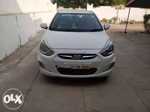 Verna car good condition urgent style all