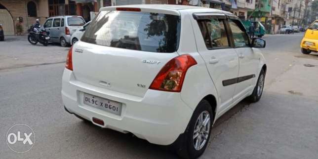 Maruti Suzuki Swift Vxi, , Cng