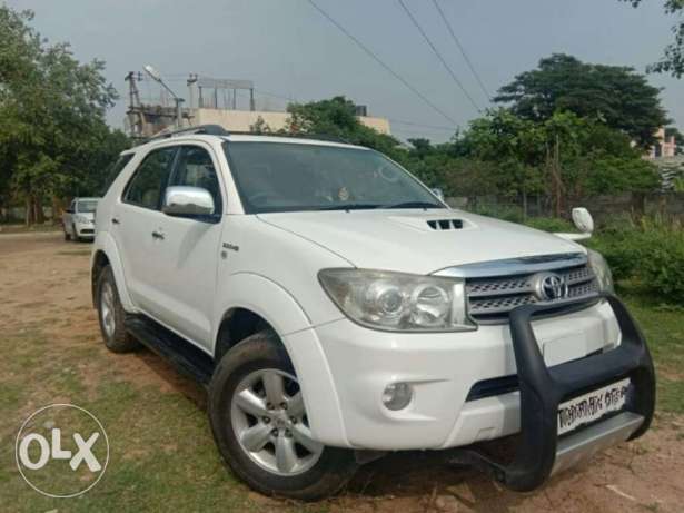 Toyota Fortuner 3.0 4x4 Mt, , Diesel