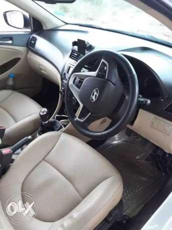 Hyundai Verna petrol  Kms  year- Urgent Sale!!