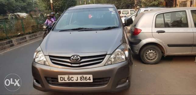  Toyota Innova diesel  Kms