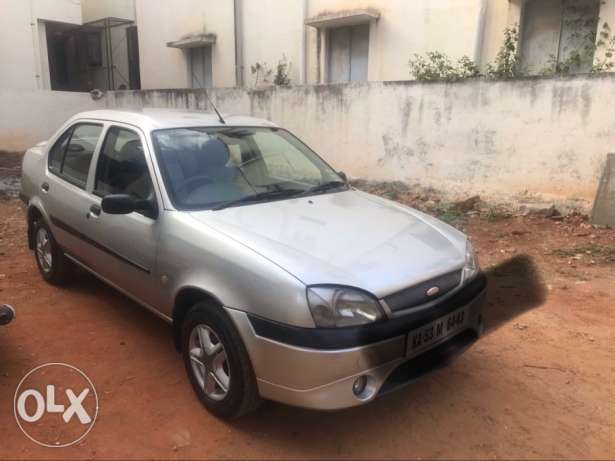  Ford Ikon petrol  Kms