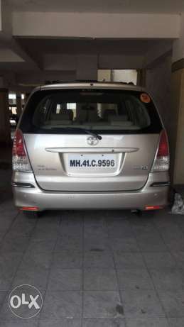  Toyota Innova diesel  Kms