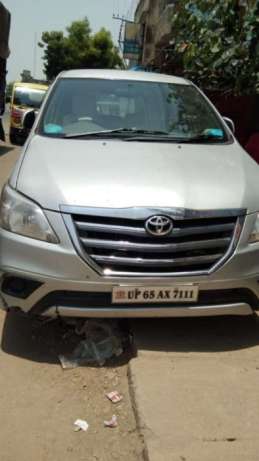 Toyota Innova 2.0 G, Petrol