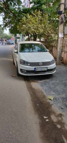  Volkswagen automatic Vento diesel  Kms