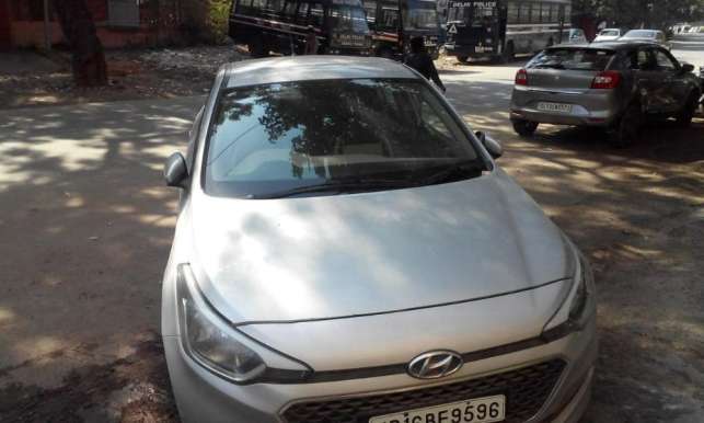 Family used Hyudai I20 single owner  model in excellent