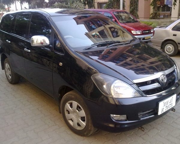 Toyota Innova 2.5 G model for sale in scratchless