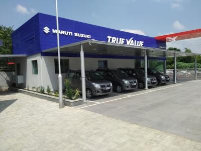 Get Old Car For Sale in Lucknow at Bright 4 Wheels Sales Pvt