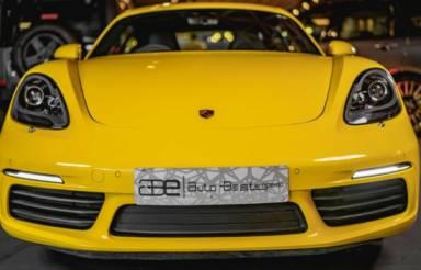 Buy pre-owned Porsche - Delhi (Delhi)